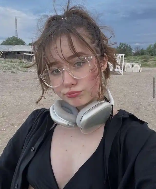 attitude quotes for girls dp