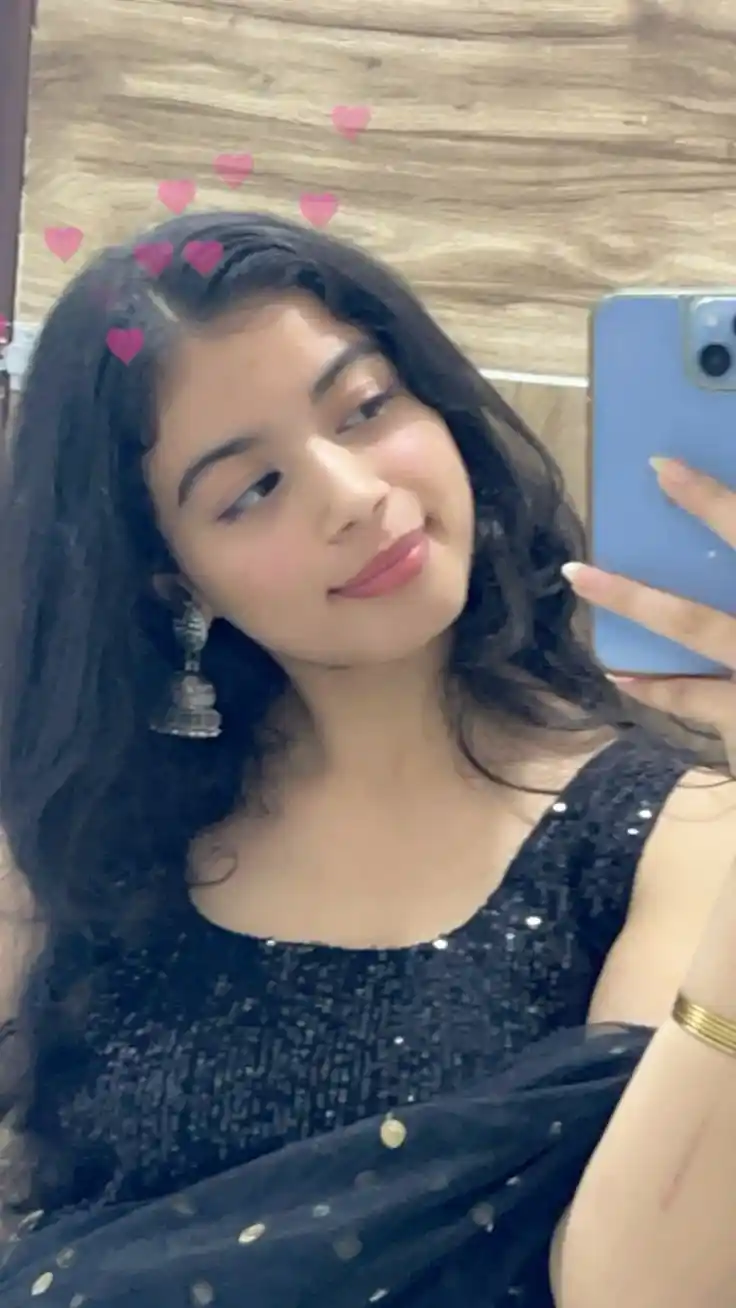 beautiful real girl pic