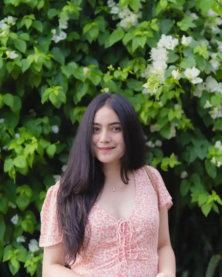 girl-pic-cartoon-for-dp