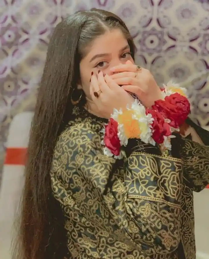 hidden face dp for girls blur