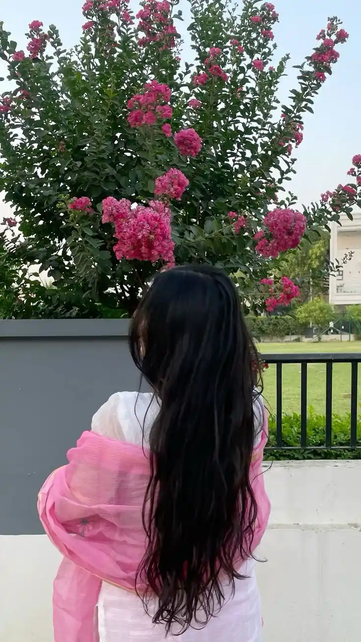 hide face girl pic blur