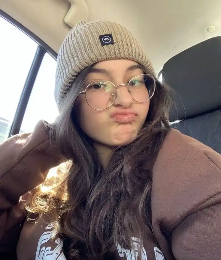 ladki ka photo achcha wala