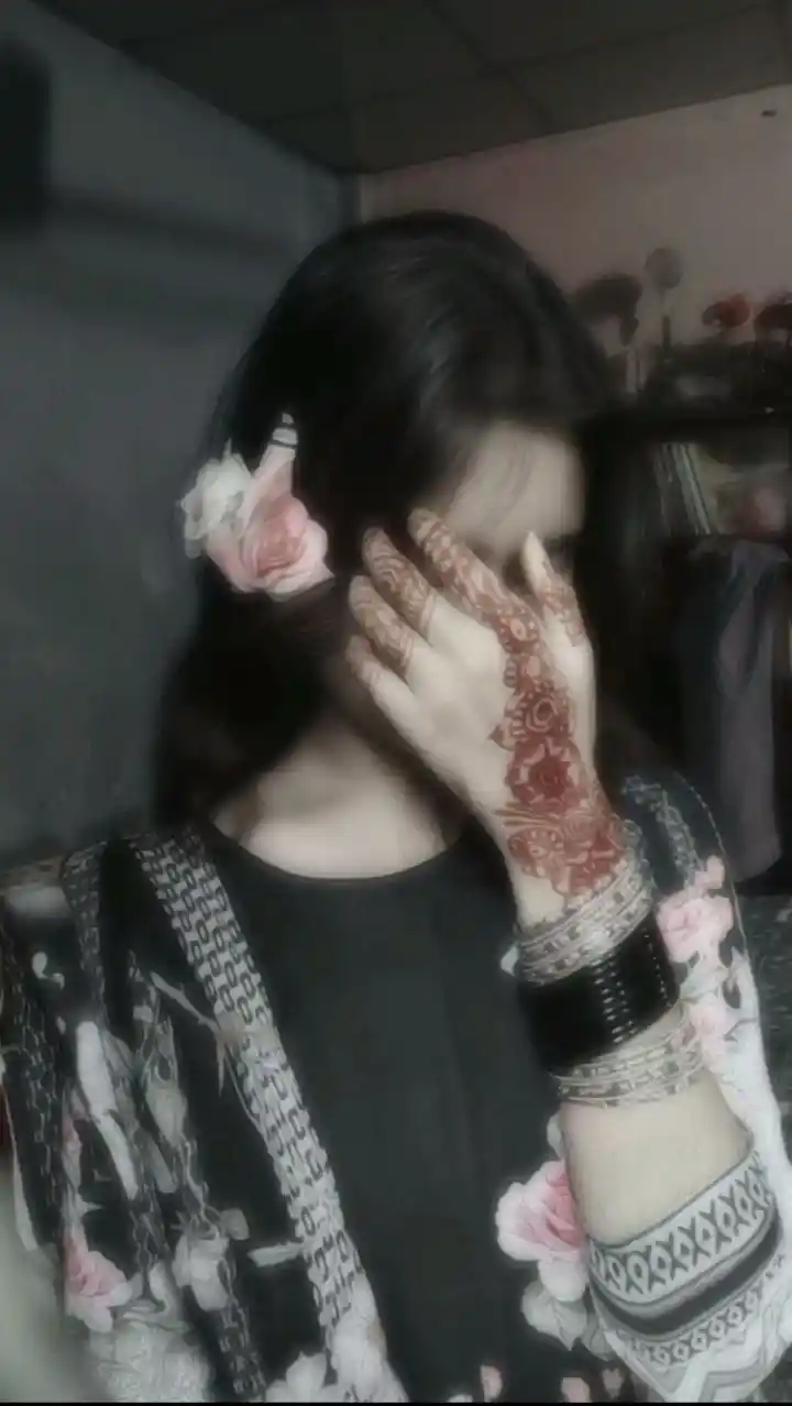 real girl pic hide face app