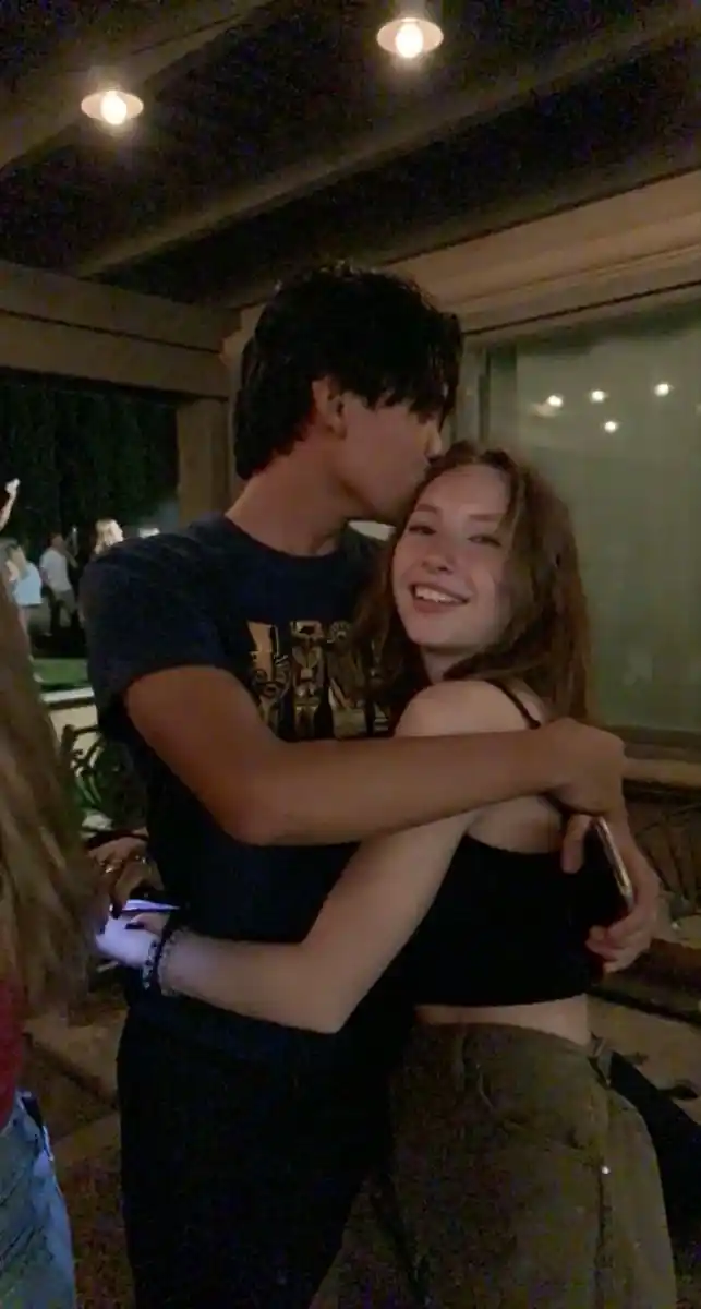 best love dp for whatsapp