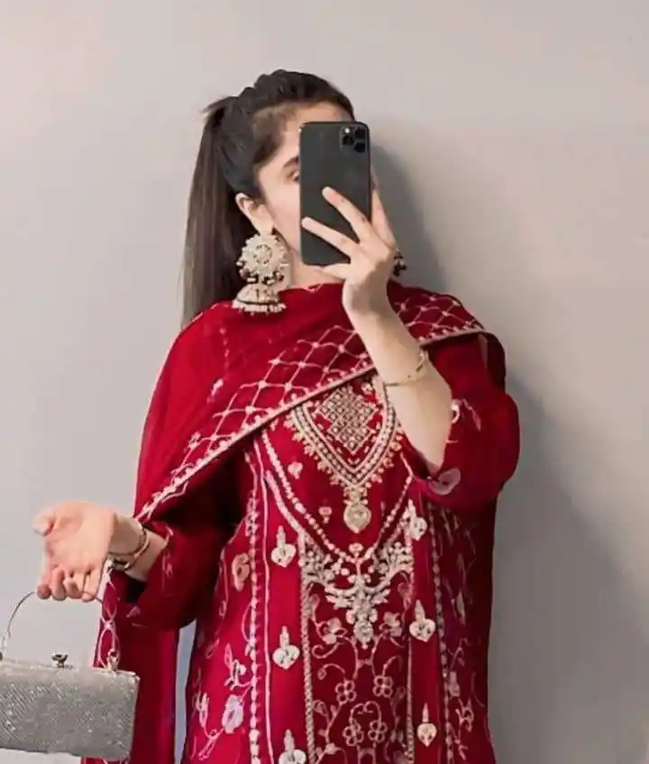 black dress girl dp hidden face mirror selfie 61