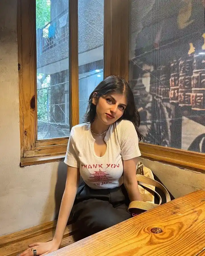 black instagram profile picture meaning 90