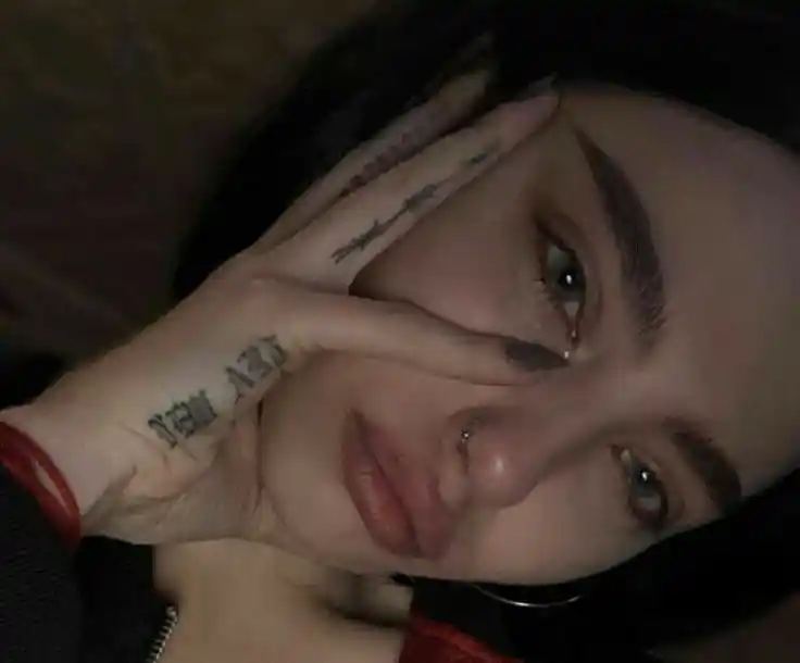 dpz alone sad cry girl dp