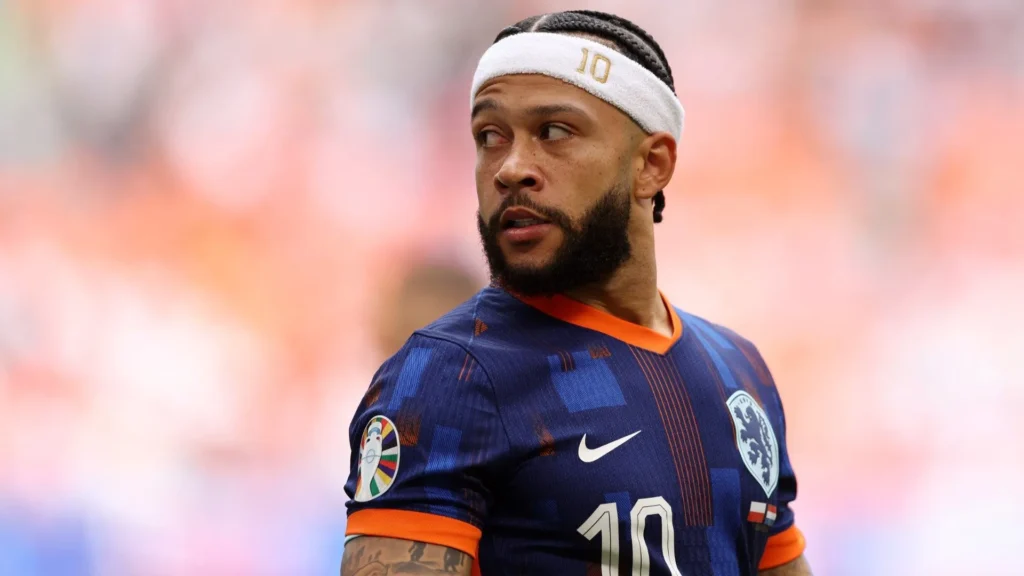 Football player Memphis Depay - The journey of endlessly shining talent Football player Memphis Depay - The journey of endlessly shining talent