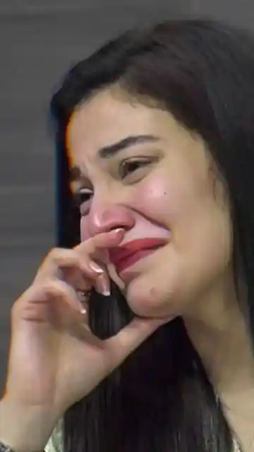 sad dp girl cute for whatsapp