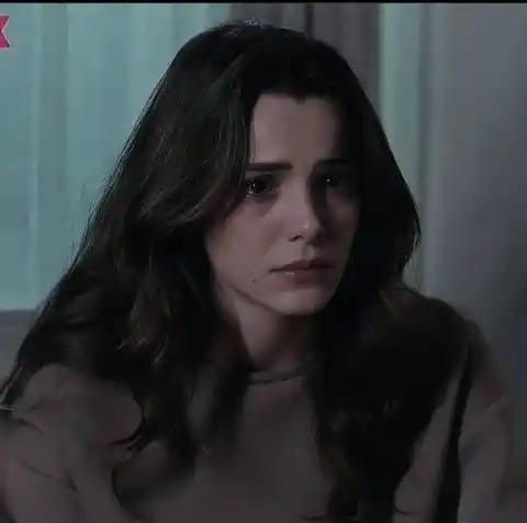 sad girl dp aesthetic