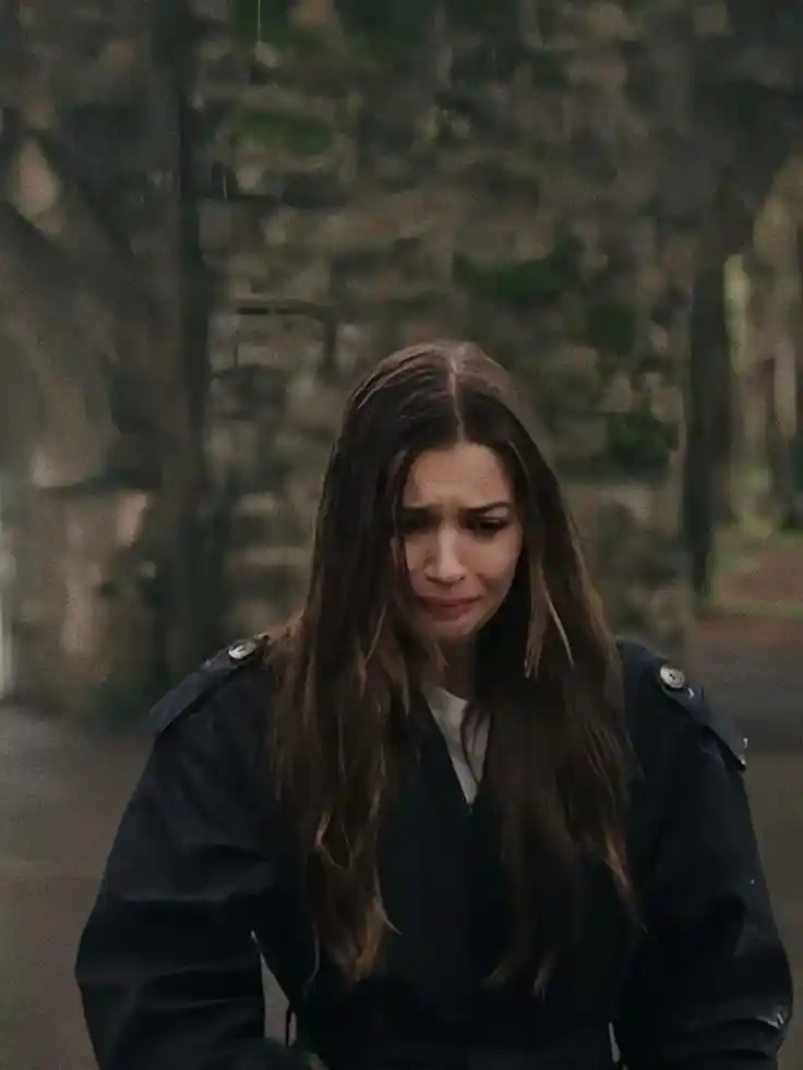 very very sad dp girl for whatsapp